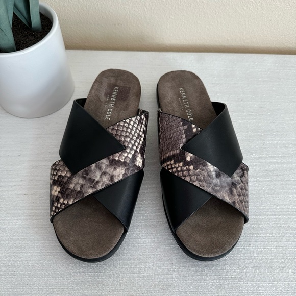 Kenneth Cole Maxwell Brown/Gray Snake Leather Criss Cross Slide Sandal Womans 7M - Picture 2 of 11